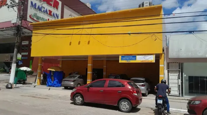 Excelente ponto comercial na DOCA ao lado do Líder