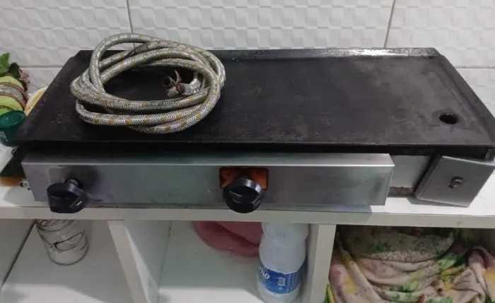 Chapa para hambúrguer etc... funcionando normal, valor R$130 até R$100 faço.