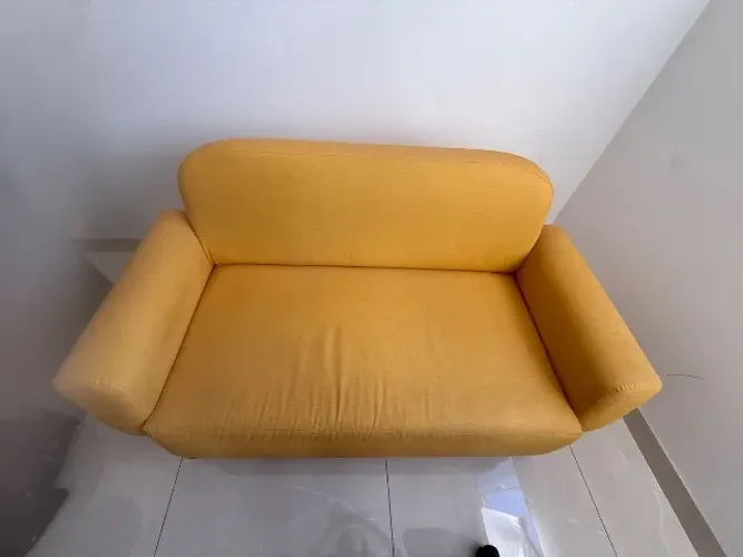 sofá tecido impermeável (amarelo)