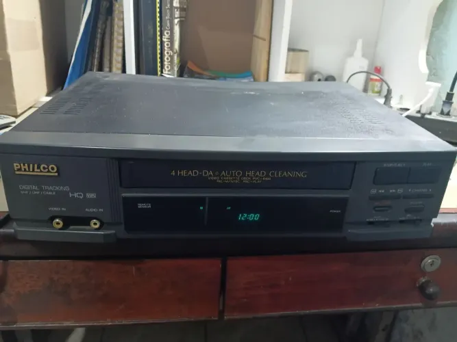 Videocassete Philco 4 cabeças VHF/UHF/cable pata conserto ou pecas