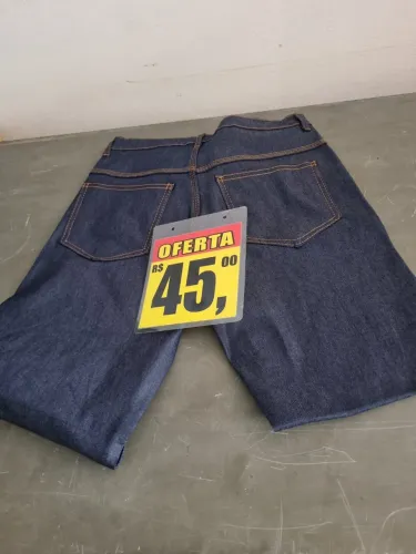 CALÇA JEANS COM ELASTANO: de 99,00 reais POR APENAS 45,00 REAIS cada unidade.