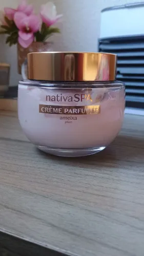 Perfume em creme Ameixa O Boticário