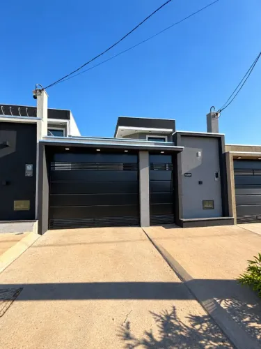 Casa no Bairro Floraes Lea, 3/4 sendo 1 suite,