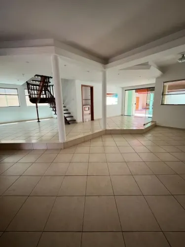 Lindo sobrado disponível para locação no Condomínio Taubaté Village em Taubaté/SP