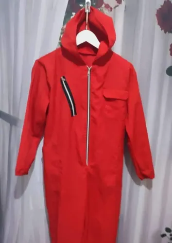 Fantasia lá casa de papel tamanho Gcom máscara.