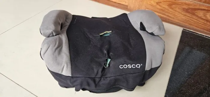 O booster de elevação Cosco Cadeira infantil carro