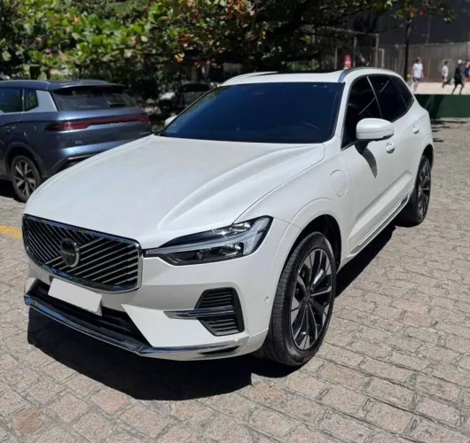 Volvo XC-60 T-8 Ultra 2.0 AWD (híbrido) 2026
