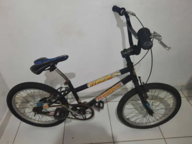 bicicleta bmx troco ou vendo