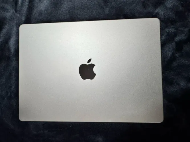 MacBook Pro Chip M3 - 1TB + Mouse Magic - Oportunidade