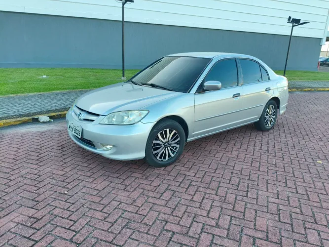 Honda Civic Sedan LX 1.7 16V 115cv Mec. 4P 2005