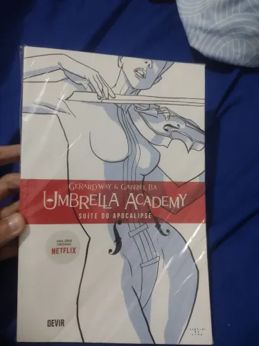 HQ Umbrella Academy: Suíte do Apocalipse Vol. 1