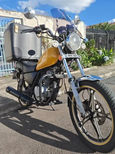 Suzuki Intruder 125 2011
