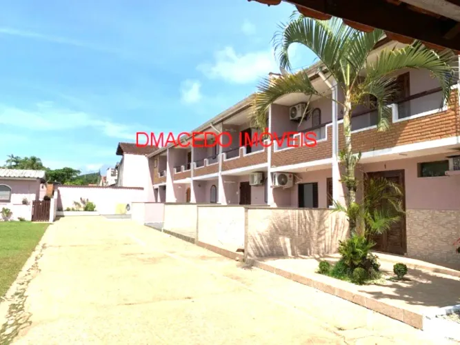 Casa para venda em Praia Da Lagoinha de 87.00m² com 2 Quartos, 1 Suite e 1 Garagem
