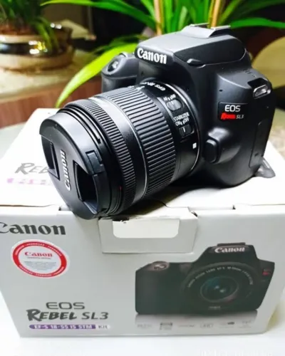 Camera Canon SL3