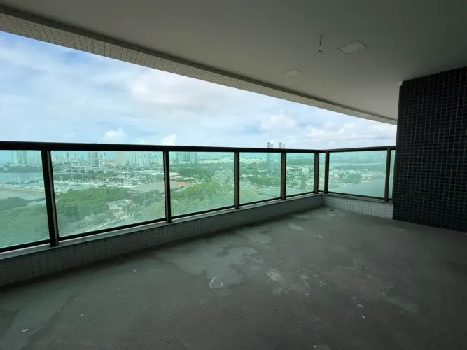 Apartamento com 227m² e 4 Suítes com Luxo e Exclusividade no Mirante do Cais!
