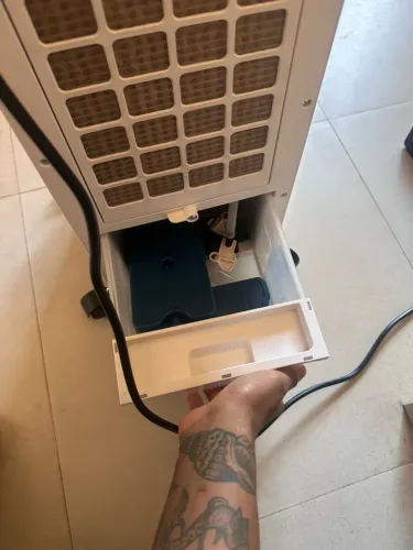 Climatizador de Ar Philco + Controle + 4 Bolsas de Gel - Excelente Estado