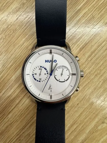 Relógio Hugo pulseira de couro azul marinho