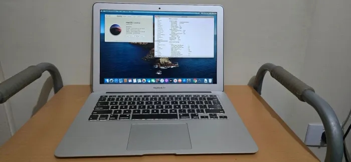 Macbook Air i5 8gb 128gb