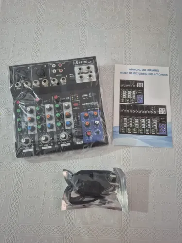 Mesa de Som 4 Canais 48v+ bluetooth Usb/type C