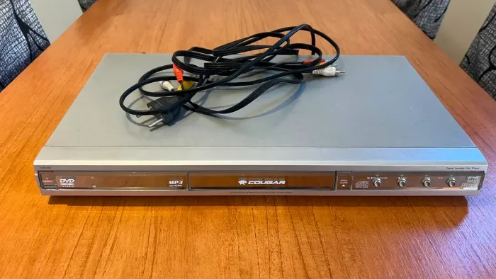 Aparelho DVD Cougar 