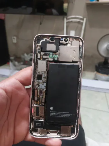 Vendo carcaça de iPhone 13 normal