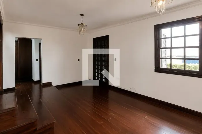 Casa à Venda - Partenon, 5 Quartos, 540 m2