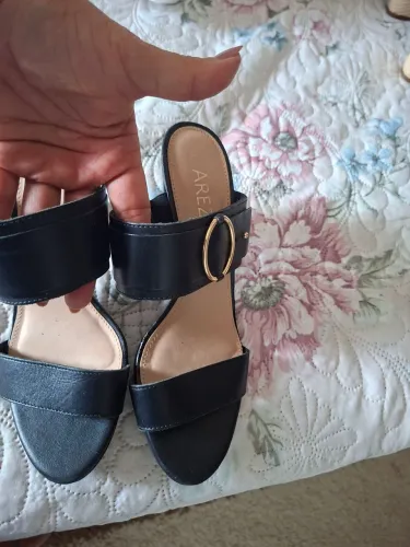 Sandalias arezzo novas 35