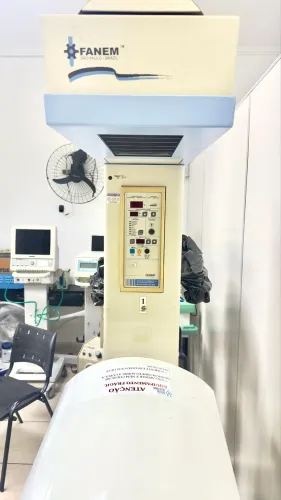 Berço aquecido Fanem