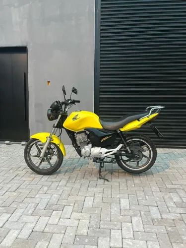 Moto Honda CG 150 2013 Amarela