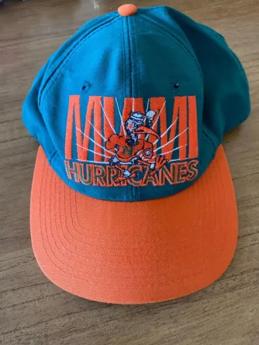 Boné Vintage Miami Hurricanes NCAA Original Signature