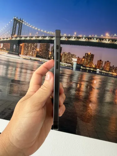 Iphone 15 pro max 256gb / Sem marcas de uso