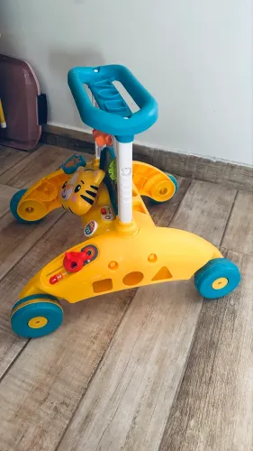 Andador de atividades Fisherprice