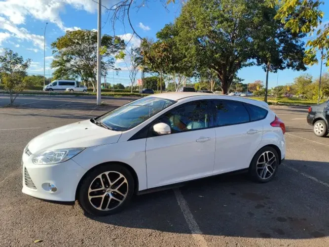 Ford Focus 2.0 16v/se/se Plus Flex 5P Aut. 2015
