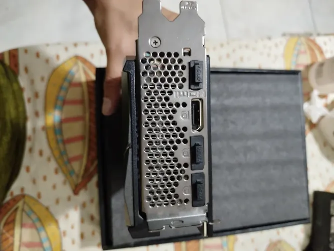 Rtx 3060ti 8gb gddr6x,acompanha caixa, completinha.