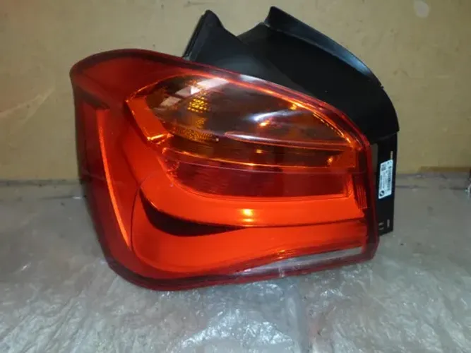 Lanterna Esquerda Bmw 120 125 130 135 2017 2018 2019 #242 Esquerdo Vermelho