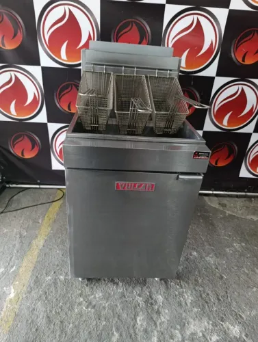 Fritadeira a Gás GLP marca Vulcan modelo LG500 é um equipamento industrial