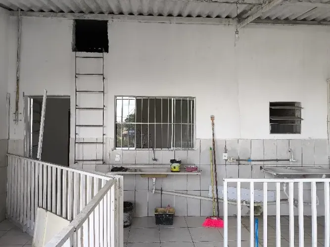 Aluga-se Casa com 01 dorm. no Jd. Amanda - Ótimo preço