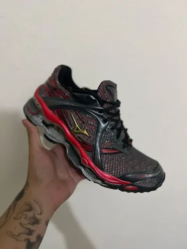 Tênis Mizuno prophecy 1