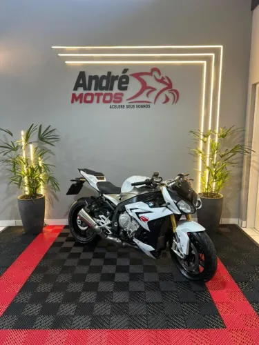 BMW S1000R