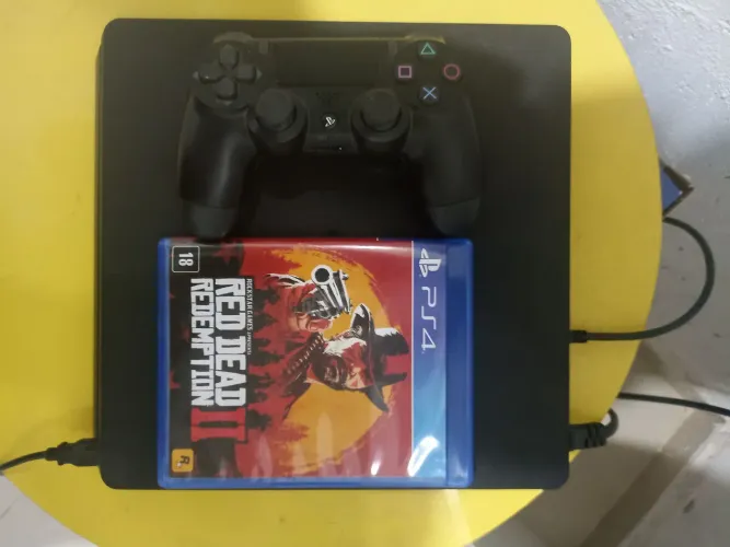 Ps4 slim 1T e red dead redemption