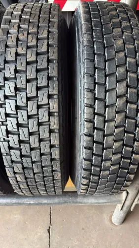 Pneus para Caminhões 295R22.5 Recapado Meia-vida
