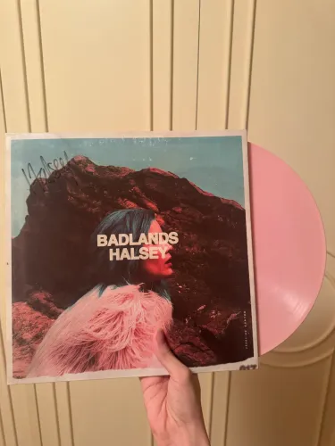 HALSEY BADLANDS AUTOGRAFADO NA CAPA VINIL