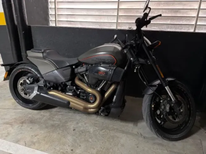 HARLEY DAVIDSON FXD-R 2019