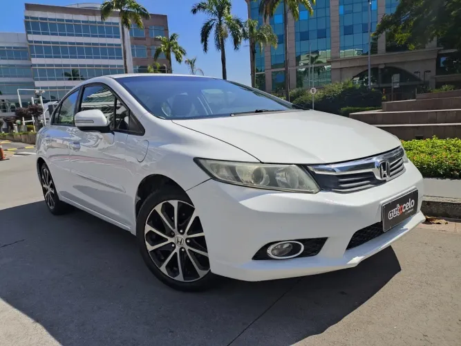 Honda Civic Sedan LXS 1.8/1.8 Flex 16V Aut. 4P 2014
