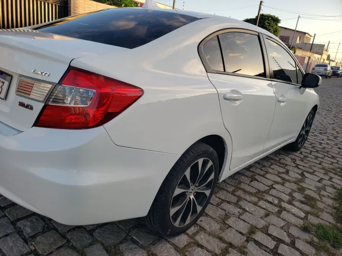 Honda Civic Sedan LXR 2.0 Flexone 16V Aut. 4P 2016