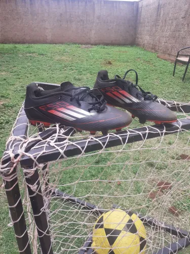 Chuteira F50 Adidas