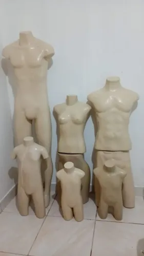 Vendo Kit com 8 manequins