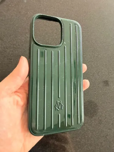 Capinha iPhone 15 Pro Max Marca Rimowa Cor Verde Militar