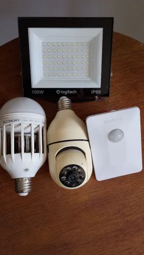 Camera de segurança e iluminação 