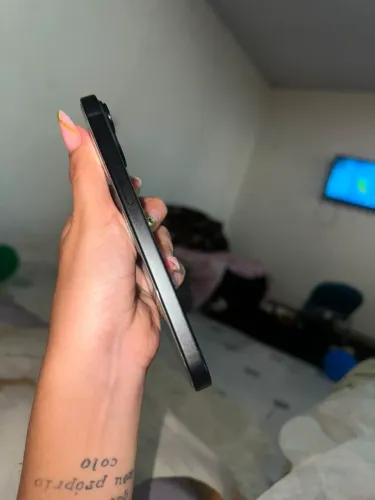 iPhone 15 128 gigas vendo ou troco por iPhone inferior mais volta pra mim